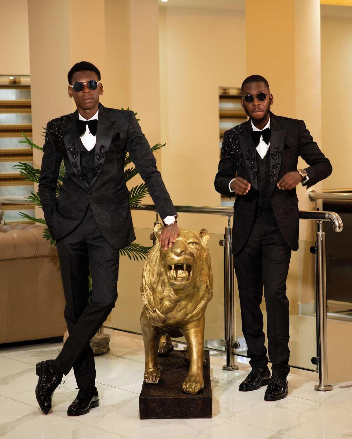 Fashion Men Suits Applique 2-p - огляд і ціна Men'S Formal Wear No Suit