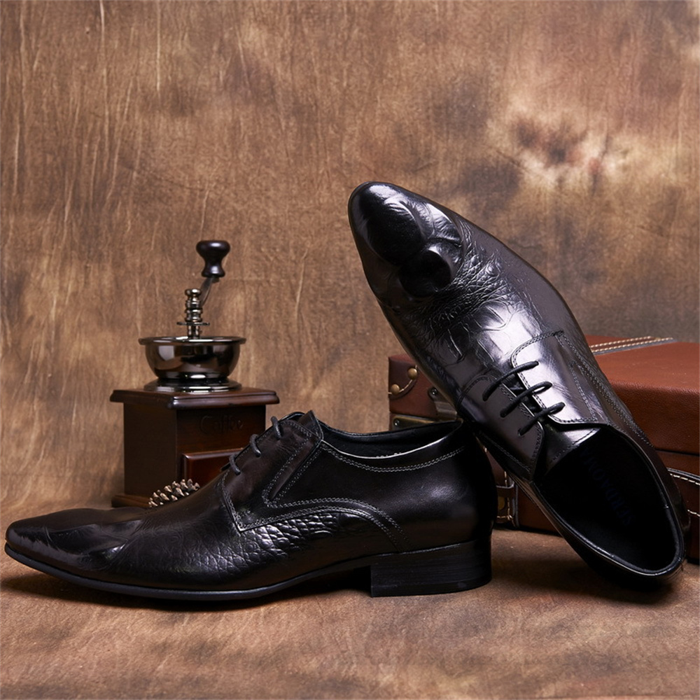 Cowhide Embossed Crocodile Pat - огляд і ціна Men'S Formal Style